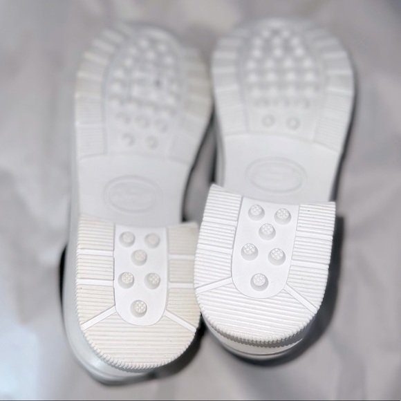 𐙚⋆˚✿˖° Sneakers 👟 𐙚⋆˚✿˖° - Picture 12 of 13